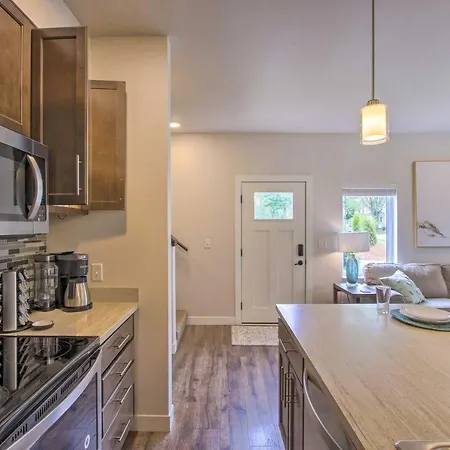 Riverfront Sheboygan Townhome With Grill! Exterior photo