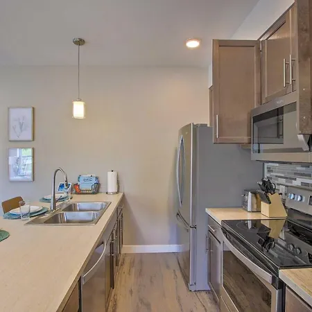 Riverfront Sheboygan Townhome With Grill! Exterior photo