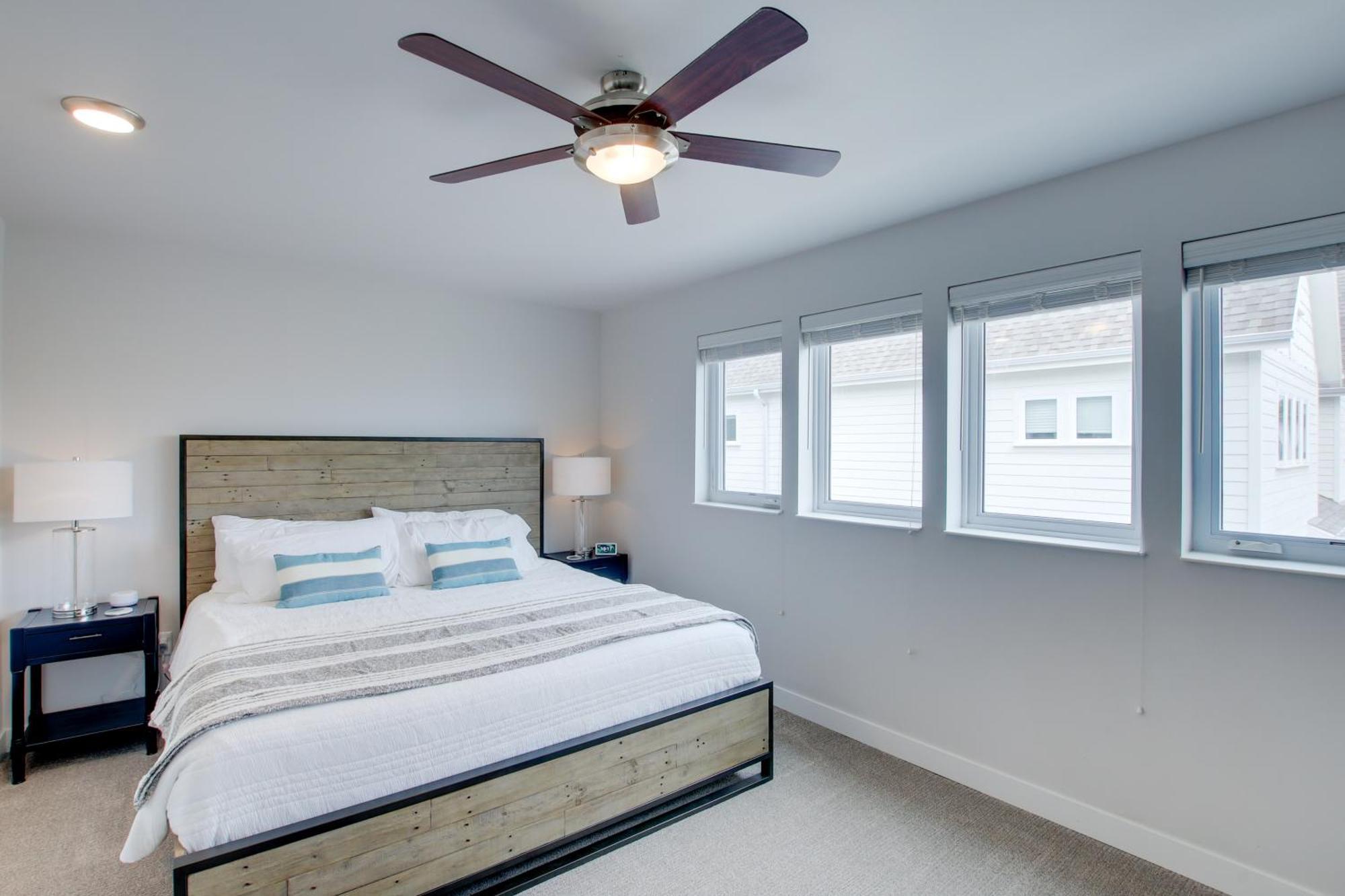 Holiday home Riverfront Townhome With Grill!